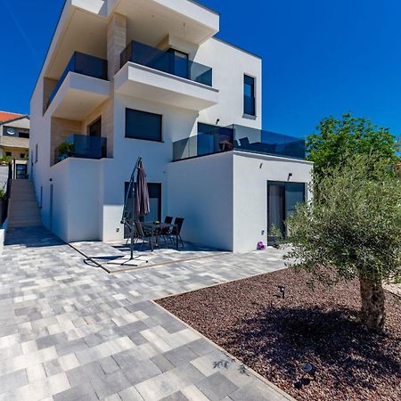 Casa Mia Apartments With Parking Задар Экстерьер фото