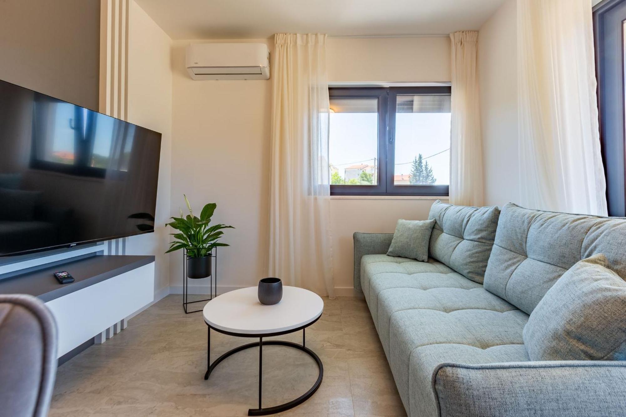 Casa Mia Apartments With Parking Задар Экстерьер фото